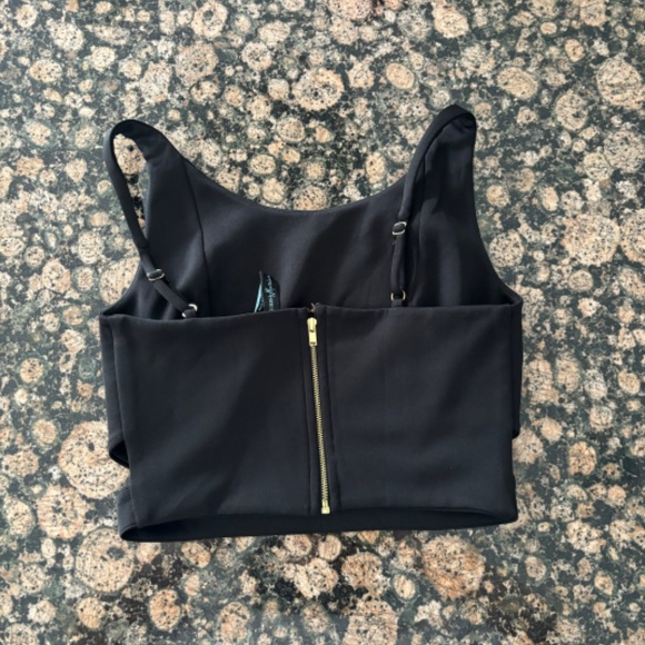 Guess by Marciano Crop boatneck Tank with Zipper - Picture 2 of 2